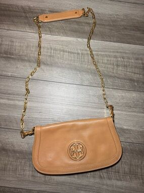 Tory Burch Tan Pebbled Leather Crossbody with Gold Chain